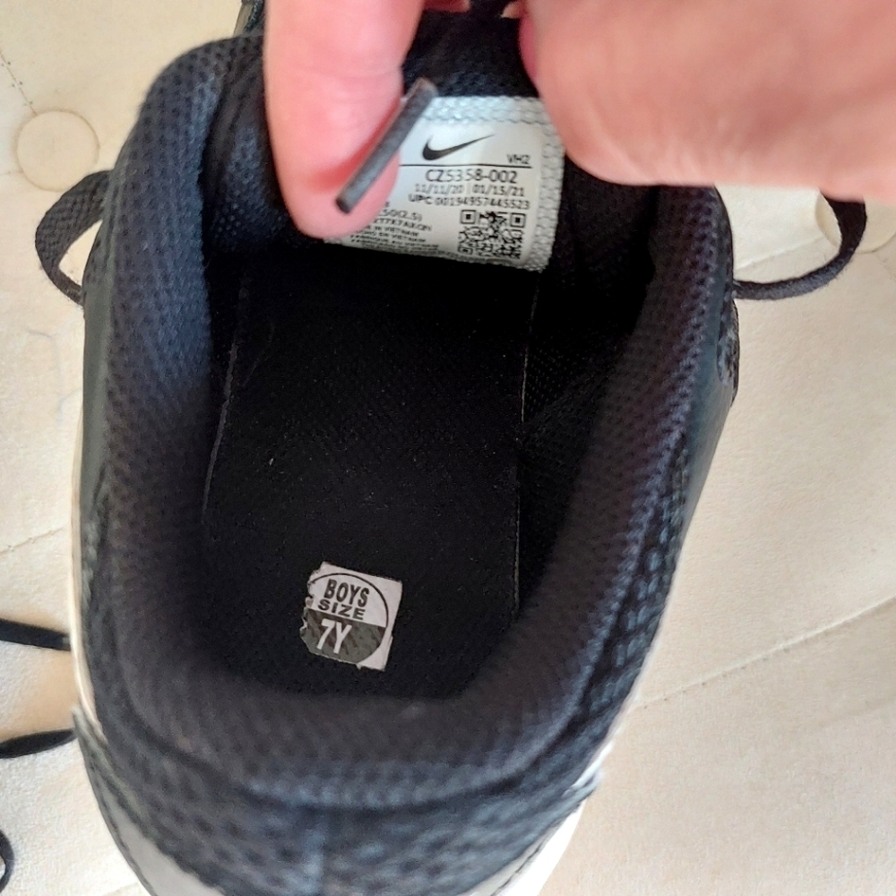 Nike Air Max Excee Black White Athletic Sneakers CZ5358( 2.5) boys size.7 - Picture 9 of 12